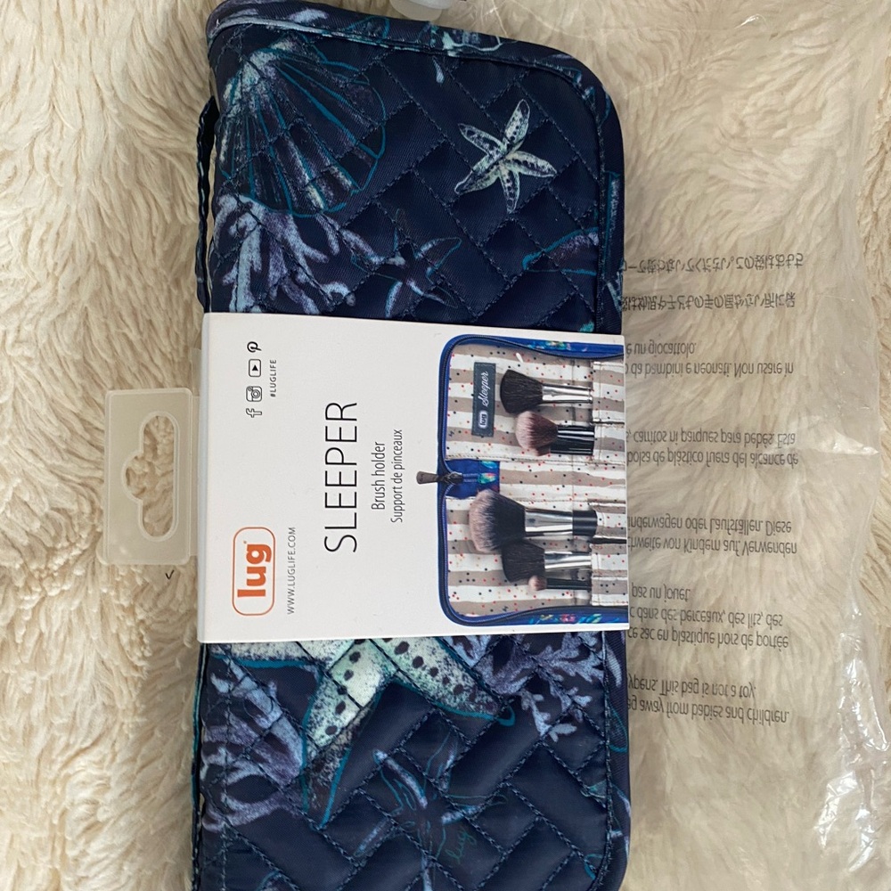 Lug Sleeper Brush or Pen holder NWT